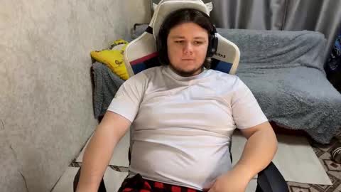 Snapshot of desiredude9 chatting on October 2025 05:34:01 PM desiredude9 online show from October 2025 05:34:01 PM