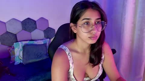 Snapshot of desireduo_tgn chatting on July 2026 04:22:01 PM TORI AND MR. BEAR online show from July 2026 04:22:01 PM