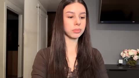 desireefolino online show from January 2026 02:21:01 PM