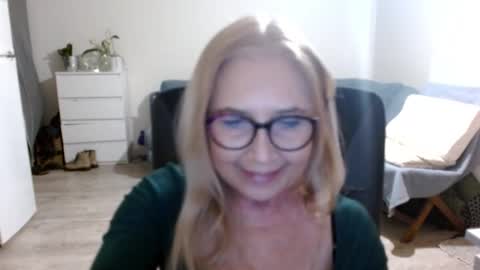 S O F I A online show from January 2025 05:46:01 PM