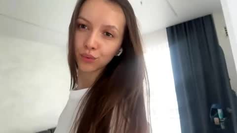 Ksenia online show from April 2026 02:39:01 AM