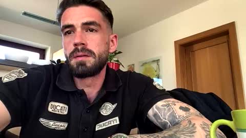 Snapshot of desirtexz chatting on April 2026 10:57:02 AM desirtexz online show from April 2026 10:57:02 AM