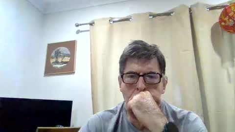 Desmon1958 online show from February 2026 08:40:02 PM