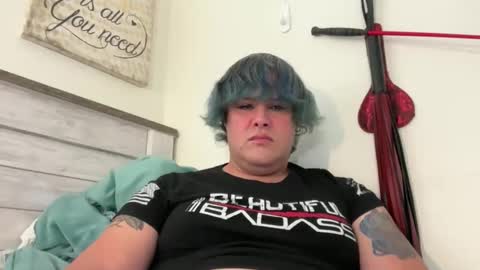 Dezmond online show from November 2025 10:42:02 PM