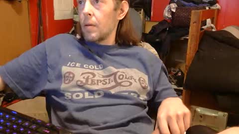 Snapshot of desolation2012 chatting on April 2026 06:23:02 PM desolation2012 online show from April 2026 06:23:02 PM