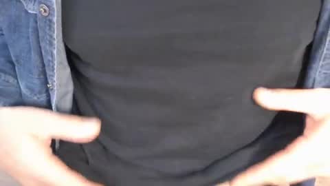 Snapshot of desperado3000 chatting on October 2025 08:33:01 AM desperado3000 online show from October 2025 08:33:01 AM