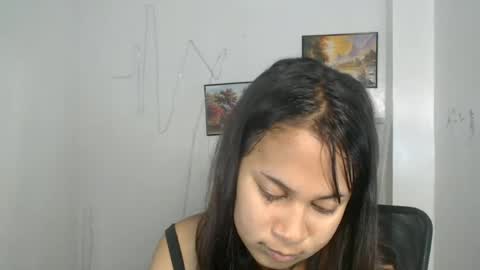 Snapshot of dess_morena chatting on June 2026 08:17:02 AM Dess online show from June 2026 08:17:02 AM