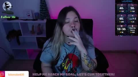 Snapshot of destroyall420 chatting on December 2024 06:47:01 AM Lola Bdsm and fries online show from December 2024 06:47:01 AM