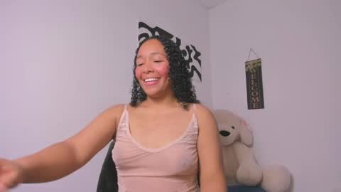 Snapshot of desty_y chatting on April 2026 01:28:02 AM desty_y online show from April 2026 01:28:02 AM