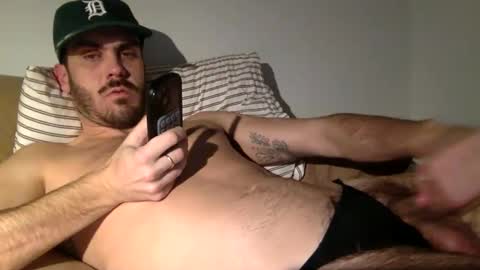Snapshot of detroitbro chatting on December 2025 03:25:01 AM Detroit Bro online show from December 2025 03:25:01 AM