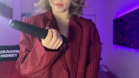 Id be happy to have a steamy stream girl online show from February 2025 02:54:02 PM