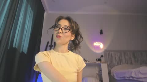 Deva online show from September 2025 08:47:01 AM