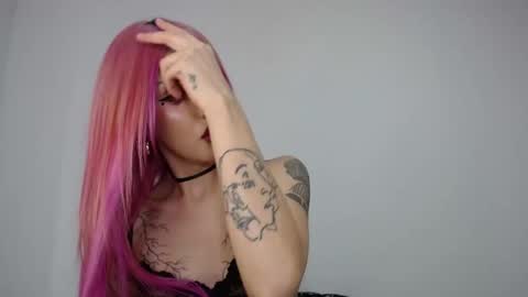 Angel Boo and Adrian online show from December 2025 05:30:01 PM