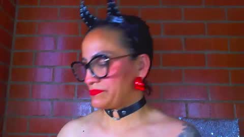 Snapshot of devil_taylorx chatting on July 2026 07:39:01 PM devil_taylorx online show from July 2026 07:39:01 PM