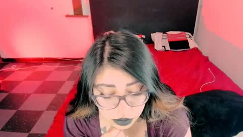  L I NA  online show from March 2025 04:37:02 AM