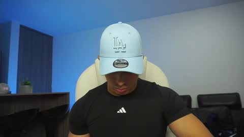 Devin Hunter online show from December 2024 10:33:02 AM