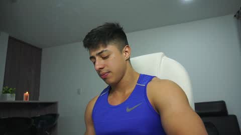 Devin Hunter online show from December 2024 01:05:01 AM