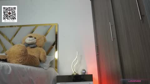 Devin Hunter online show from December 2025 11:36:02 PM