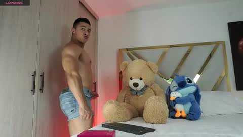 Devin Hunter online show from February 2026 12:47:02 AM