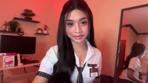 Snapshot of devine_goddessx chatting on September 2025 09:22:02 AM Devine Greyson online show from September 2025 09:22:02 AM