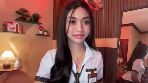 Snapshot of devine_goddessx chatting on September 2025 10:29:01 AM Devine Greyson online show from September 2025 10:29:01 AM