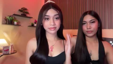 Snapshot of devine_goddessx chatting on September 2025 12:21:01 PM Devine Greyson online show from September 2025 12:21:01 PM