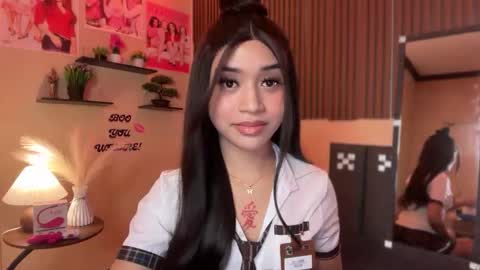 Snapshot of devine_goddessx chatting on October 2025 11:30:02 AM Devine Greyson online show from October 2025 11:30:02 AM