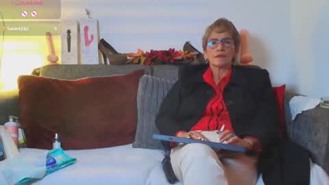 Devora online show from November 2025 02:43:02 AM