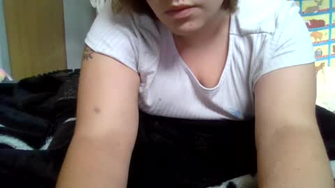 Snapshot of devykitten2018 chatting on June 2026 10:42:01 PM devykitten online show from June 2026 10:42:01 PM