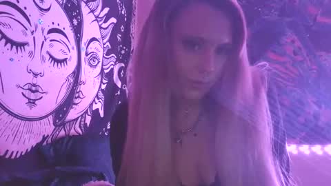 devyn winter online show from April 2026 12:11:02 AM