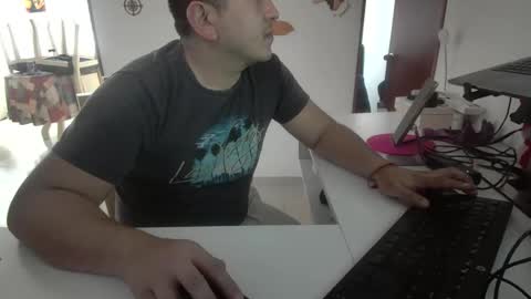 Snapshot of dex014 chatting on December 2024 08:01:02 PM dex014 online show from December 2024 08:01:02 PM