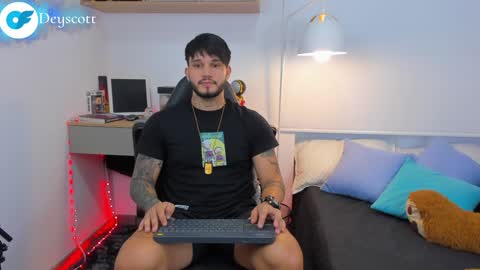 JULIAN online show from January 2025 12:16:02 AM