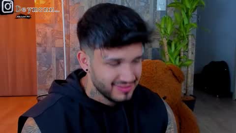 JULIAN online show from October 2025 12:11:01 AM