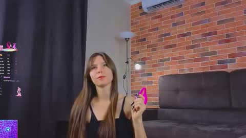 Snapshot of deyvessa chatting on September 2025 08:19:01 PM Kira online show from September 2025 08:19:01 PM