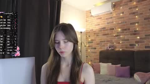 Snapshot of deyvessa chatting on November 2025 05:03:01 PM Kira online show from November 2025 05:03:01 PM