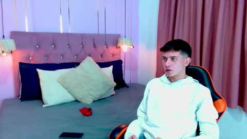 DEYVIGREKO online show from December 2025 09:23:02 PM