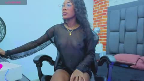 Snapshot of deyy_madisson chatting on October 2025 10:36:01 PM Madisson online show from October 2025 10:36:01 PM