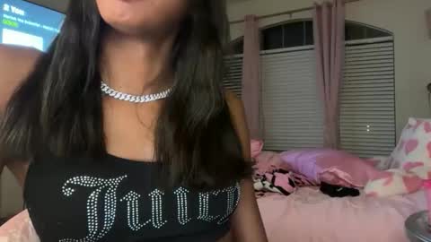 Snapshot of di0rd0lly chatting on April 2026 03:09:01 AM Dolly online show from April 2026 03:09:01 AM