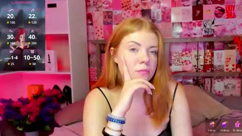 Snapshot of di_fox chatting on November 2025 05:28:02 AM Di Fox online show from November 2025 05:28:02 AM