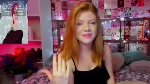 Snapshot of di_fox chatting on December 2025 01:04:02 AM Di Fox online show from December 2025 01:04:02 AM