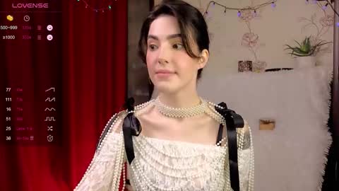 Diana online show from October 2025 04:17:02 PM