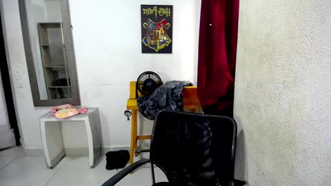 Snapshot of diabla_sexyboobs chatting on March 2026 09:23:01 PM D I A B L A online show from March 2026 09:23:01 PM