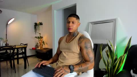 Diego online show from March 2025 11:22:01 PM