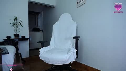 Snapshot of diamond_black00 chatting on January 2026 07:13:01 AM MaSSimo online show from January 2026 07:13:01 AM