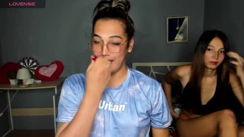 Snapshot of diamond_foxy chatting on February 2025 06:04:01 AM Wency online show from February 2025 06:04:01 AM