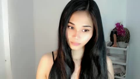 Snapshot of diamond_temptress chatting on April 2026 06:33:01 AM diamond_temptress online show from April 2026 06:33:01 AM