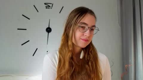 Snapshot of diamondbradicich chatting on November 2025 06:12:01 PM Molly online show from November 2025 06:12:01 PM