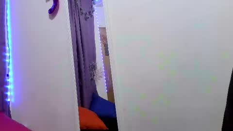 Snapshot of diamondd_gold chatting on July 2026 01:52:01 AM diamondd_gold online show from July 2026 01:52:01 AM