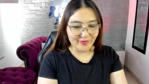 Snapshot of diamondfox_m chatting on October 2025 12:24:02 PM Your Diamond online show from October 2025 12:24:02 PM