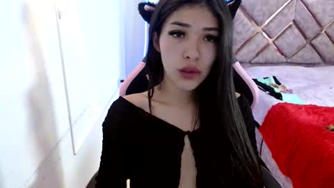 diamondgold28 online show from November 2025 03:28:01 AM